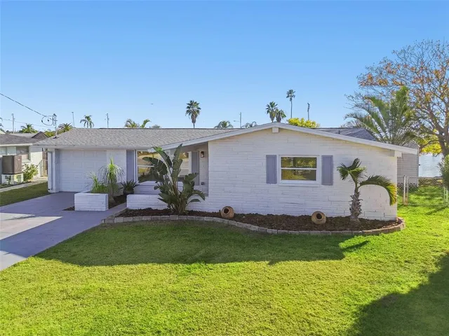 $449,900 | 12605 4th Isle, Hudson, FL 34667