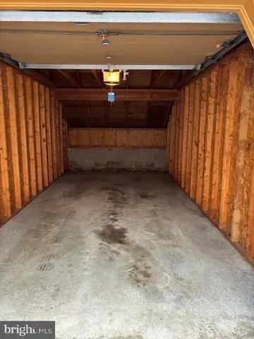 $225 | 16 Valley Stream Lane, Wayne, PA 19087