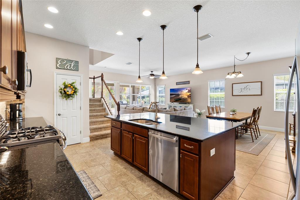 5406 Sanderling Ridge Drive Lithia, FL 33547 - Photo 14 of 74
