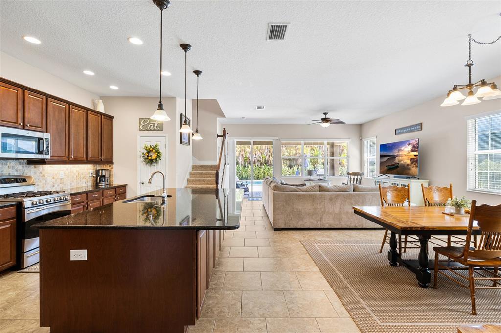 5406 Sanderling Ridge Drive Lithia, FL 33547 - Photo 10 of 74