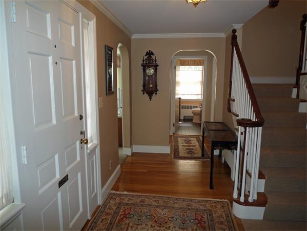 5 Winshaw Road Swampscott, MA 01907 - Photo 3 of 15 Gallery Image 3