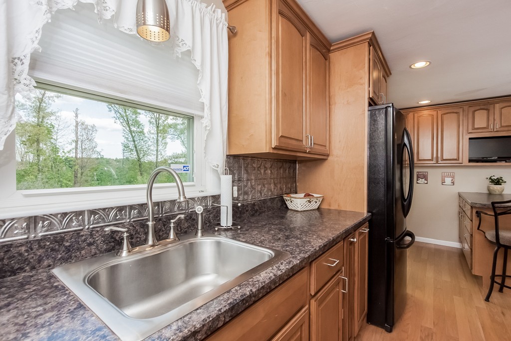 21 Glenvale Street Springfield, MA 01119 - Photo 16 of 30 Gallery Image 16