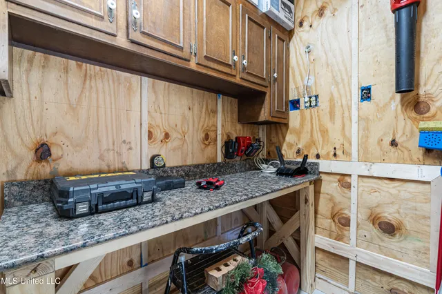 $479,000 | 320 Cedar Hills Road, Holly Springs, MS 38635