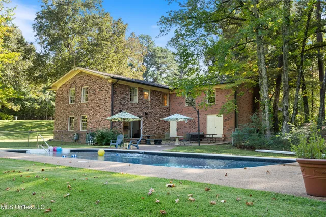 $479,000 | 320 Cedar Hills Road, Holly Springs, MS 38635