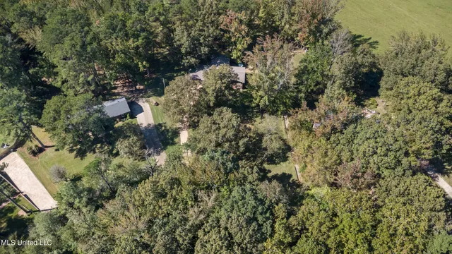 $479,000 | 320 Cedar Hills Road, Holly Springs, MS 38635