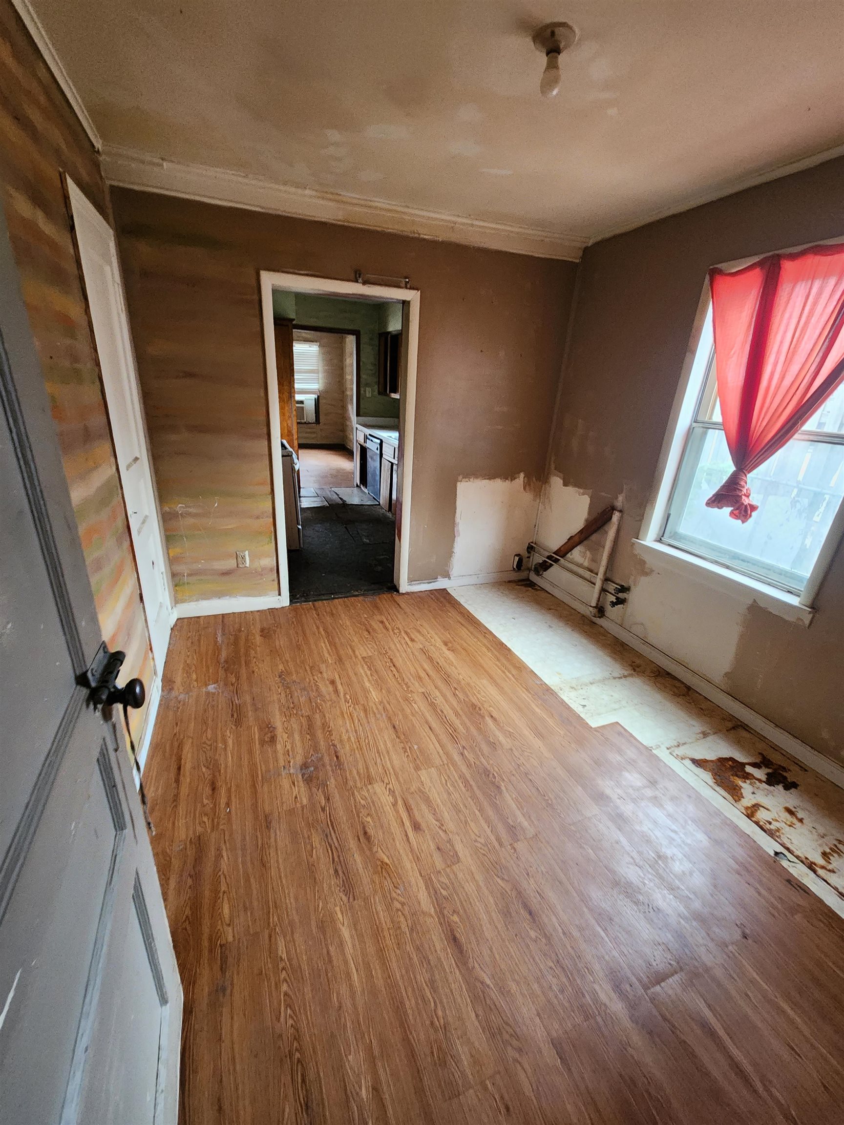 4170 Elliston Road Memphis, TN 38111 - Photo 19 of 19 a bedroom with a bed and window