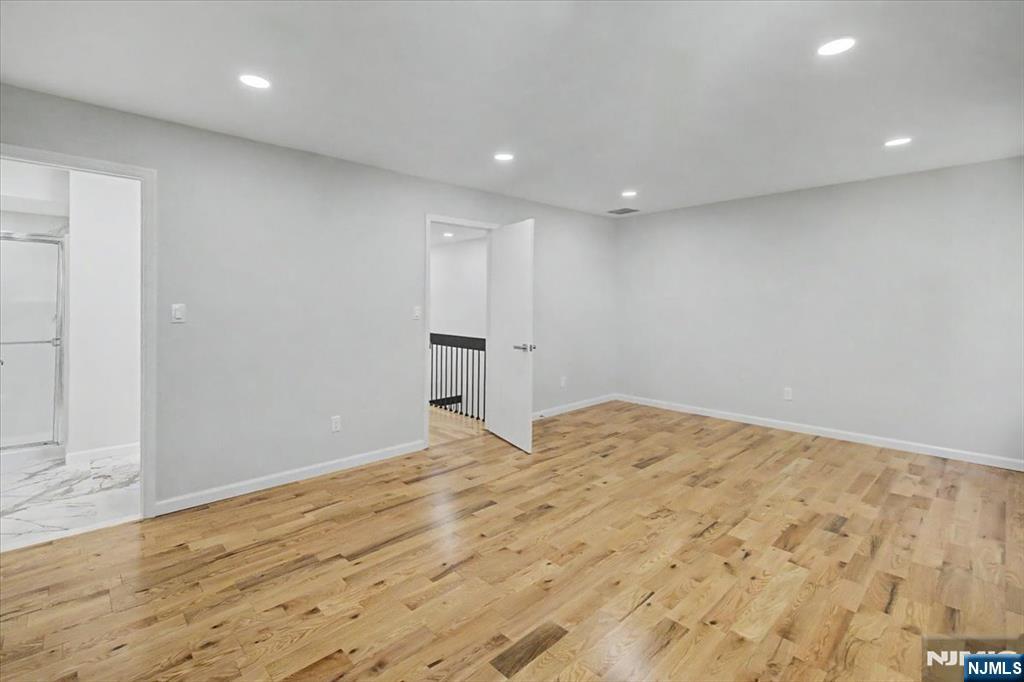 599 Apache Court Mahwah, NJ 07430 - Photo 18 of 25