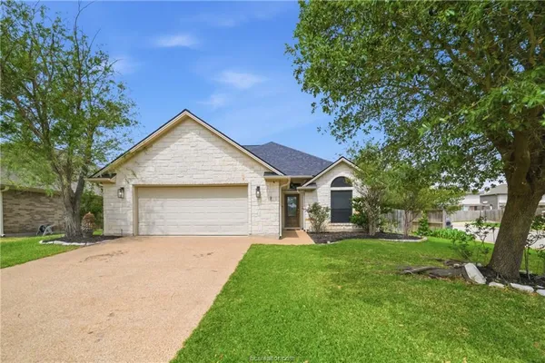$2,250 | 809 Emerald Dove Avenue, College Station, TX 77845