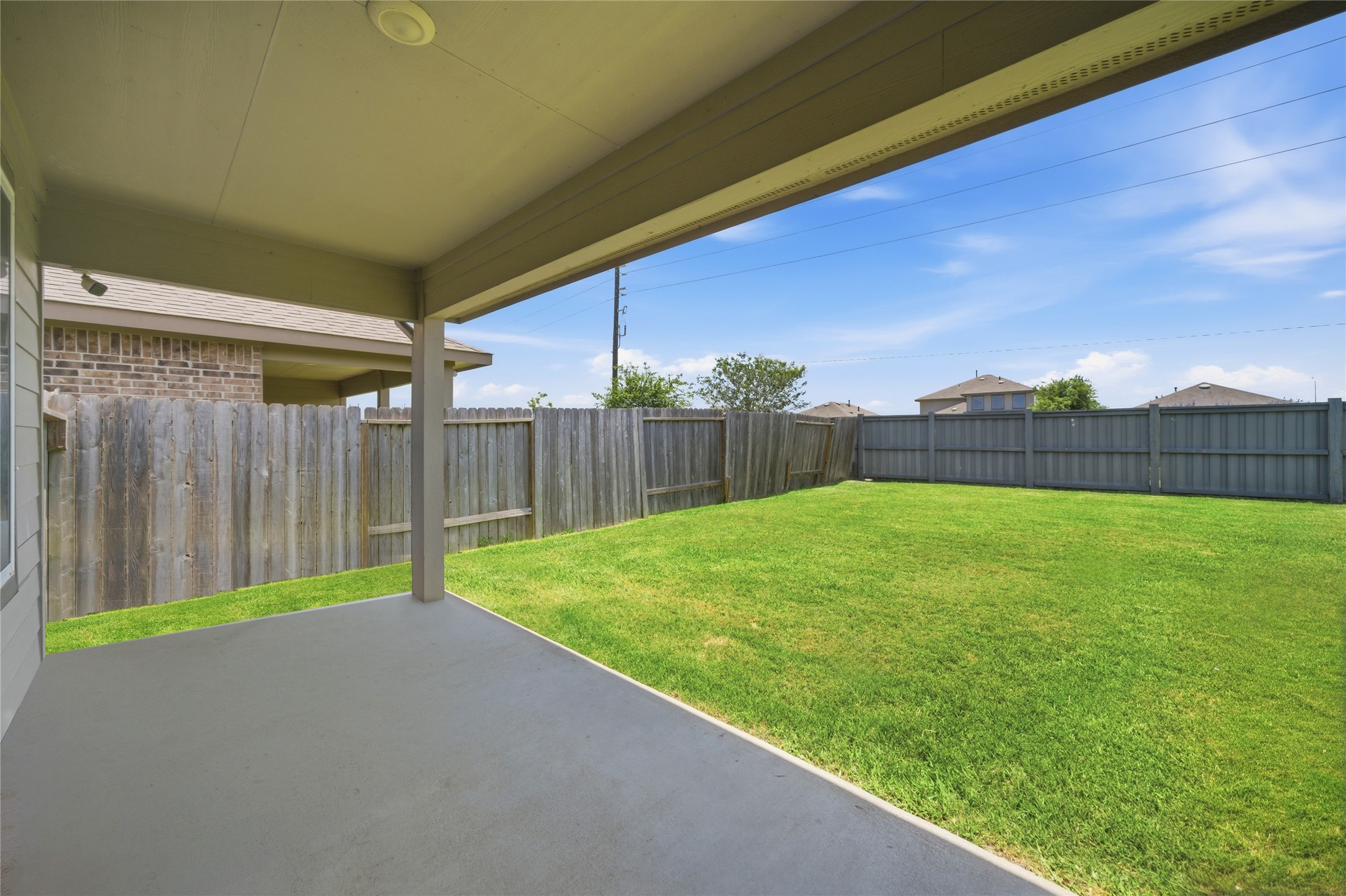 910 Betsy Hill Drive Rosharon, TX 77583 - Photo 22 of 28