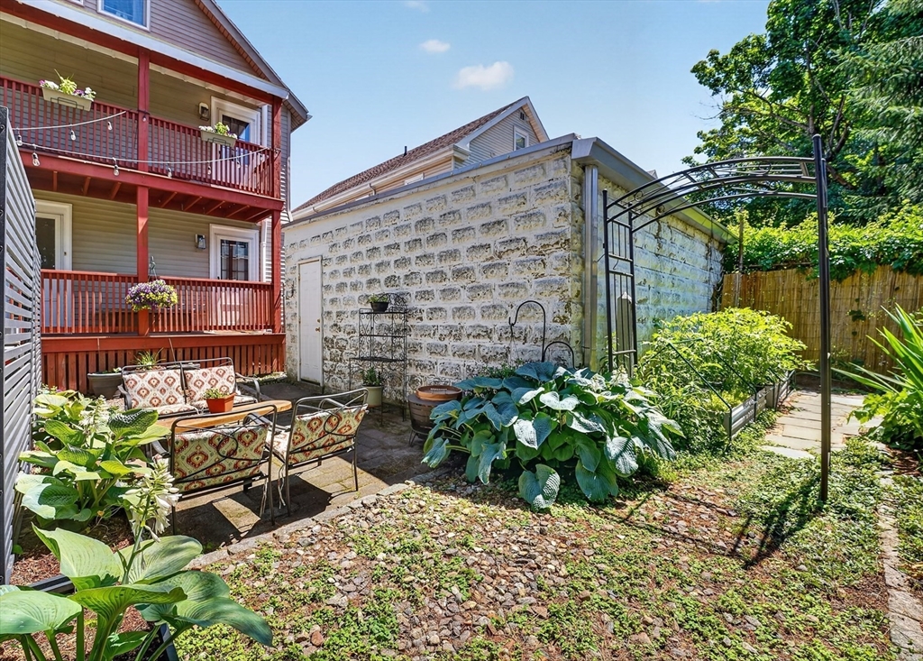 23 Irvington Road, Unit 2 Somerville, MA 02144 - Photo 35 of 41