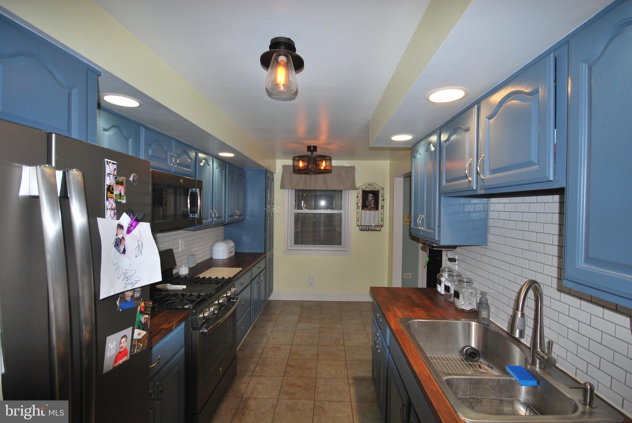122 Hickory Hill Road Philadelphia, PA 19154 - Photo 14 of 32 Gallery Image 14