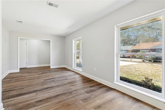 110 West Queens Drive Slidell, LA 70458 - Photo 3 of 21