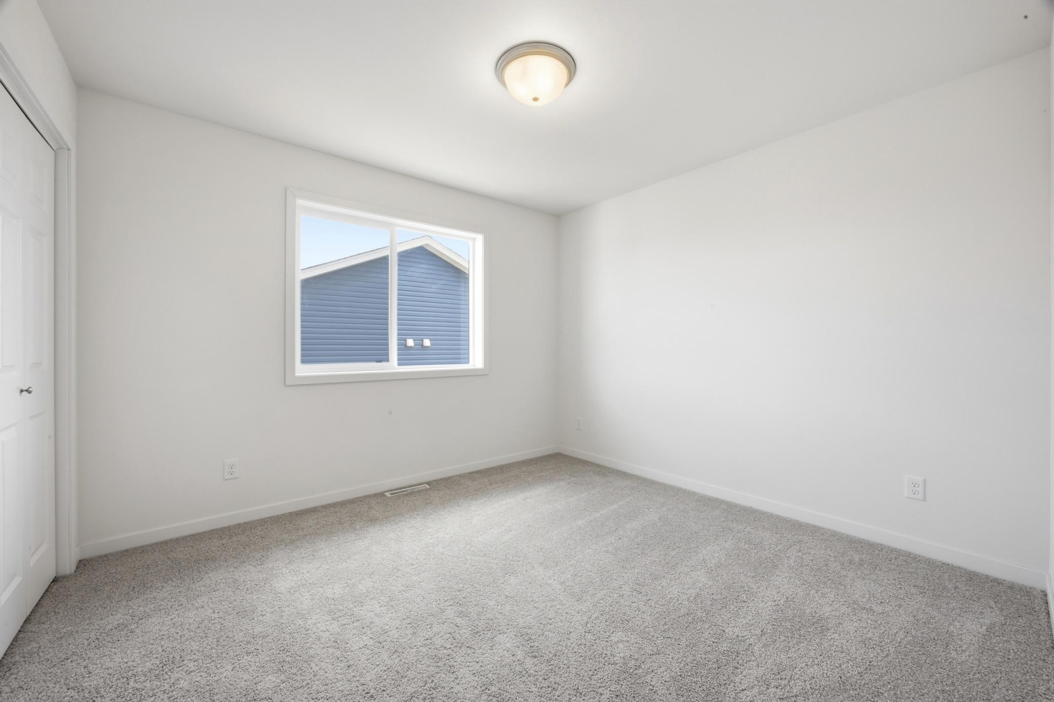 2506 Fulton Loop South Fargo, ND 58104 - Photo 14 of 28