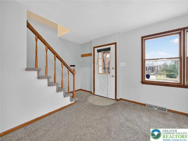 $2,050 | 2149 Allen Street, Allentown, PA 18104