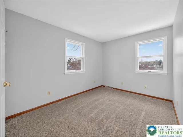 $2,050 | 2149 Allen Street, Allentown, PA 18104