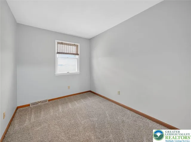 $2,050 | 2149 Allen Street, Allentown, PA 18104