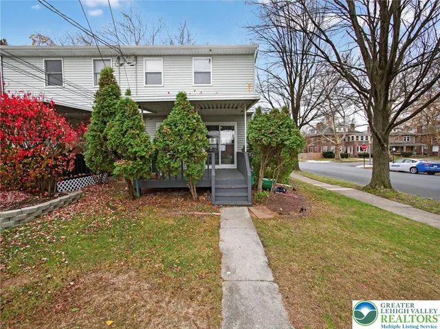 $2,050 | 2149 Allen Street, Allentown, PA 18104