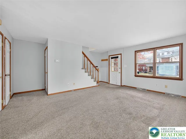 $2,050 | 2149 Allen Street, Allentown, PA 18104