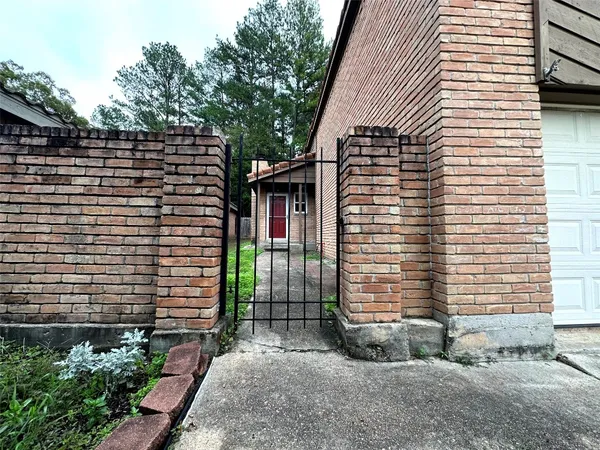 $1,350 | 12048 Texas National Boulevard, Willis, TX 77378