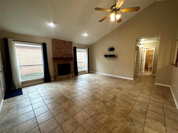 $1,350 | 12048 Texas National Boulevard, Willis, TX 77378