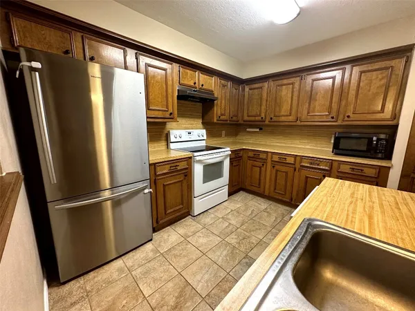 $1,350 | 12048 Texas National Boulevard, Willis, TX 77378
