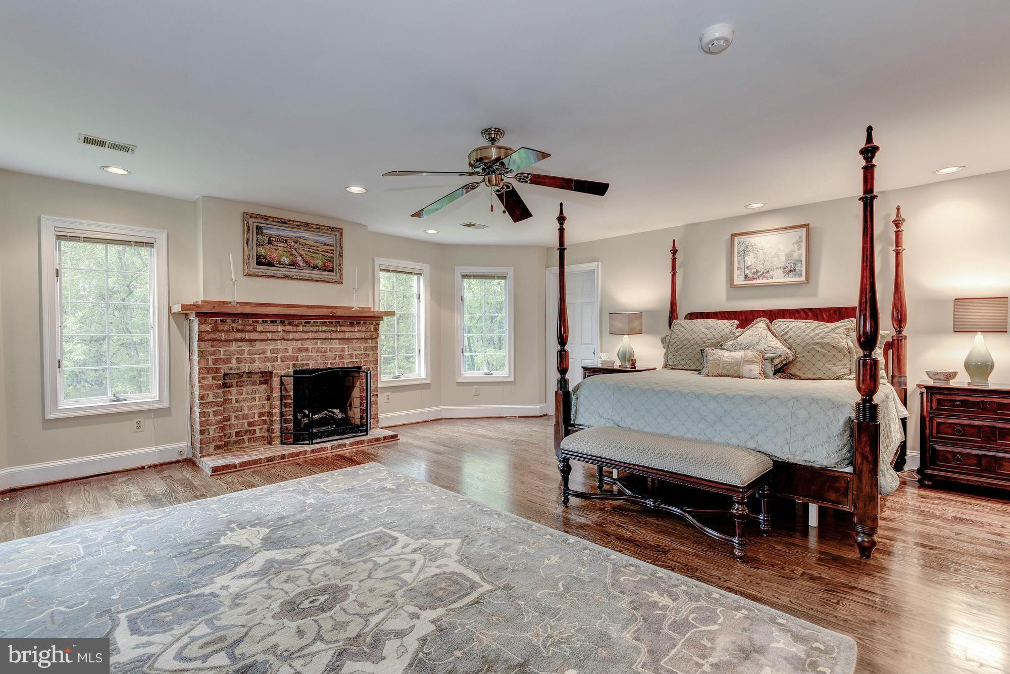 933 Bellview Road McLean, VA 22102 - Photo 12 of 30 Bedroom (Master)