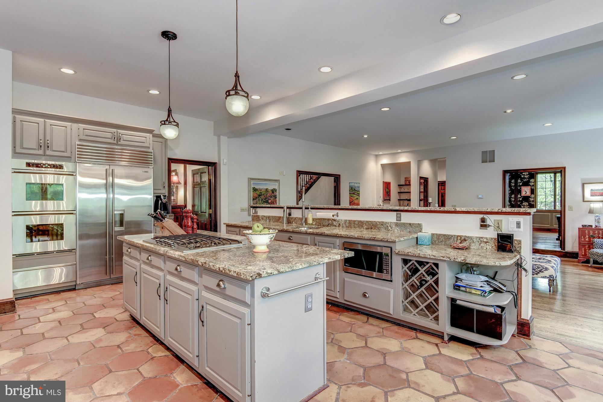 933 Bellview Road McLean, VA 22102 - Photo 9 of 30 Kitchen
