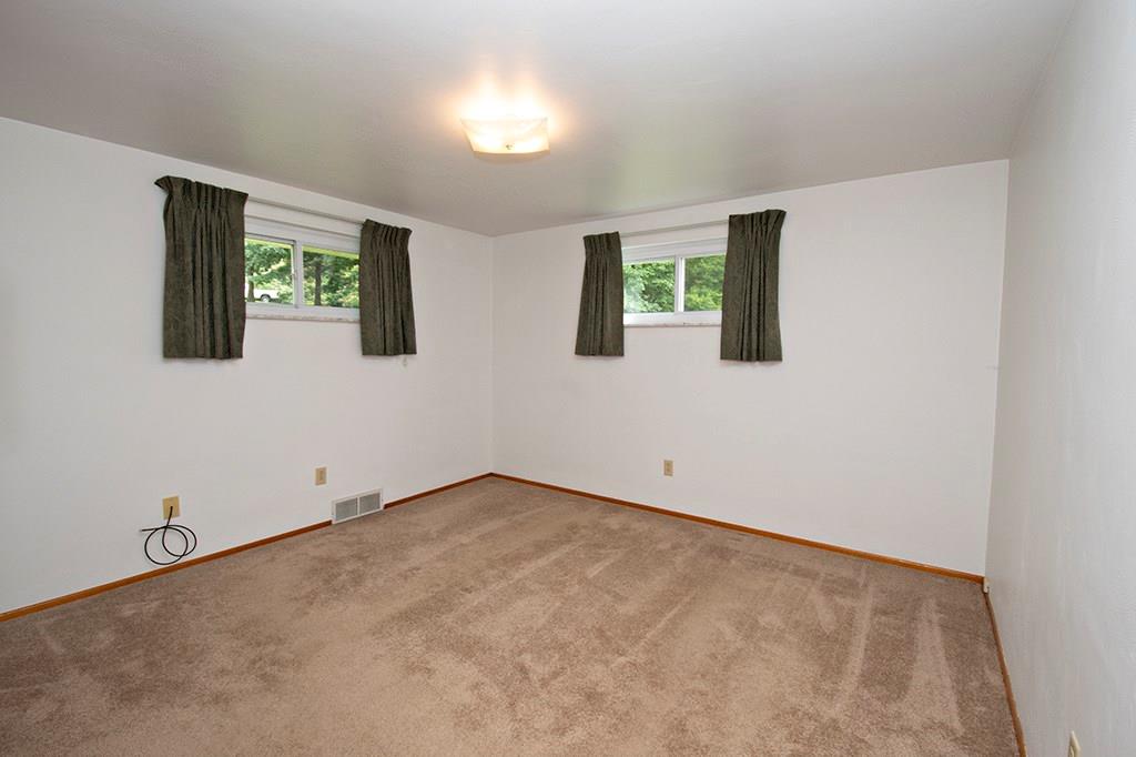 604 Fleming Road Sarver, PA 16055 - Photo 12 of 24
