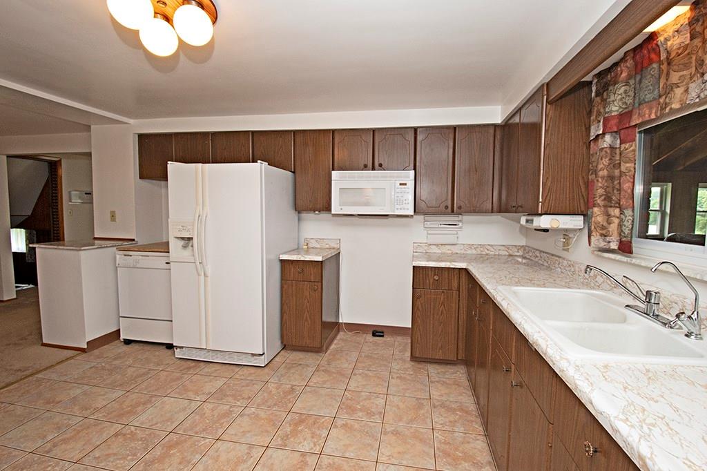 604 Fleming Road Sarver, PA 16055 - Photo 8 of 24
