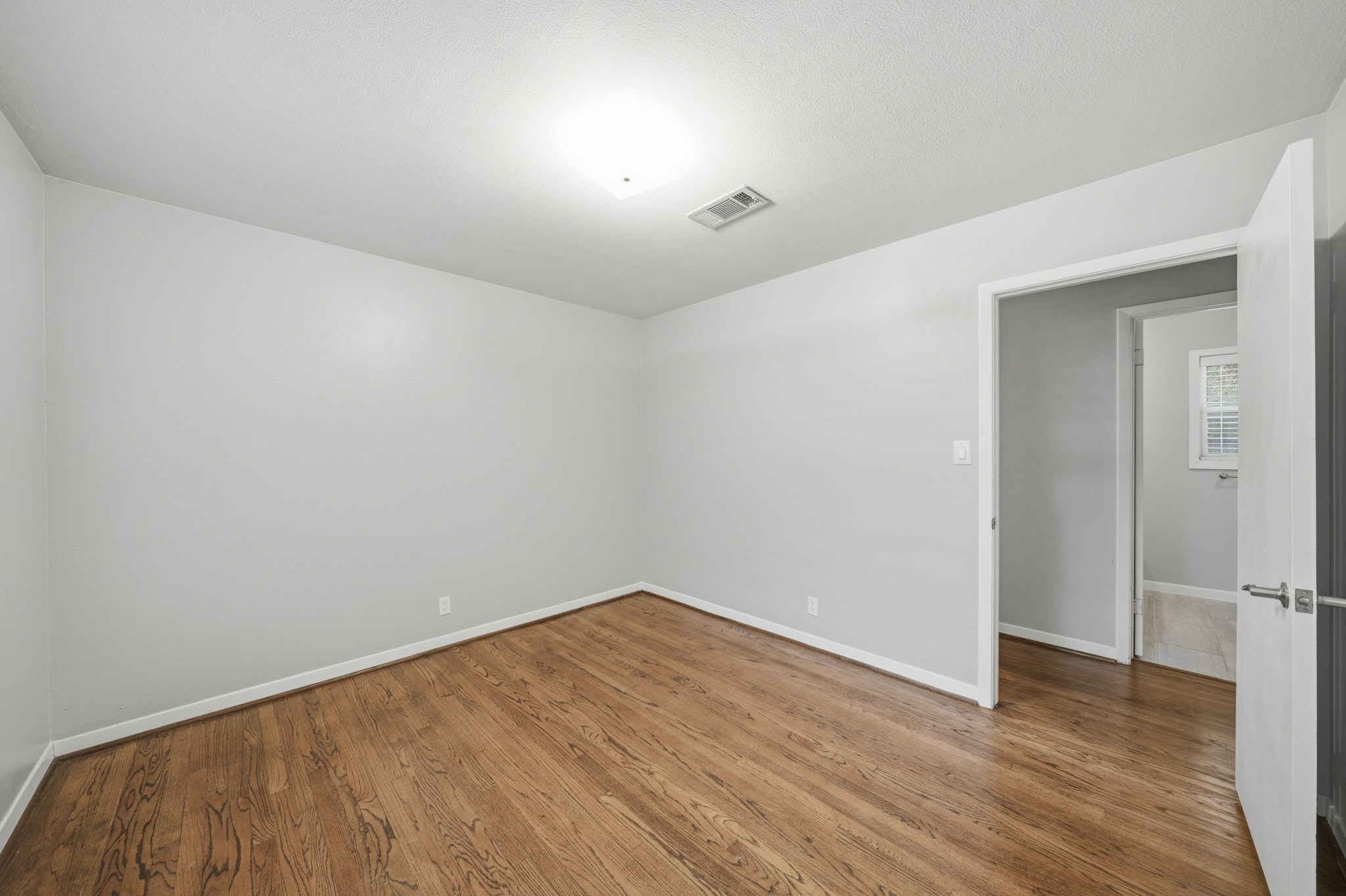 4614 Hummingbird Street Houston, TX 77035 - Photo 27 of 39