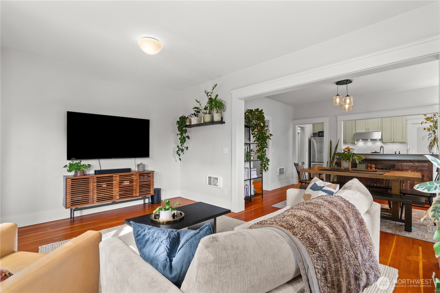 4420 Dayton Avenue North, Unit 2 Seattle, WA 98103 - Photo 15 of 32