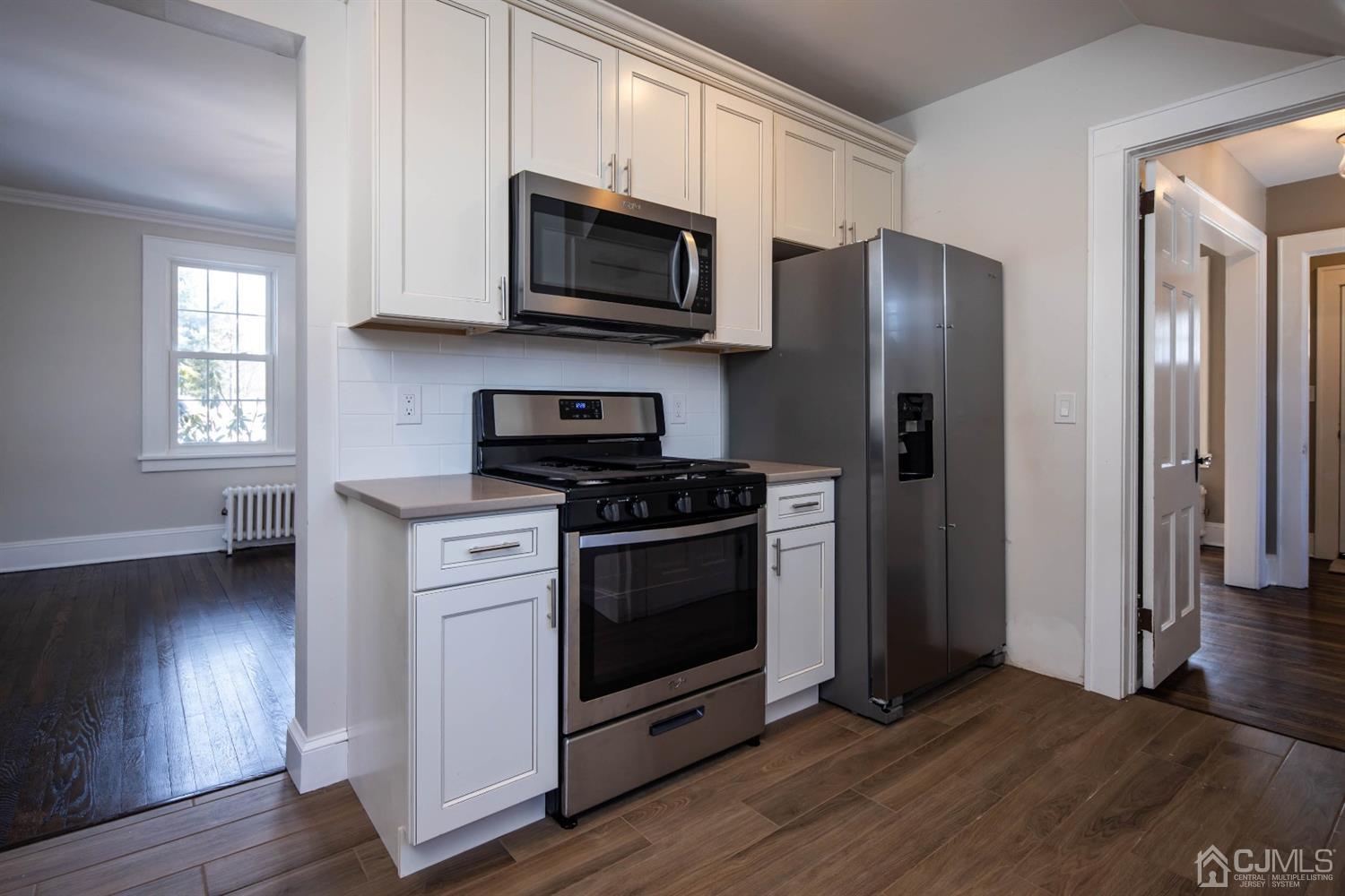369 Franklin Road North Brunswick, NJ 08902 - Photo 18 of 33 Gallery Image 18