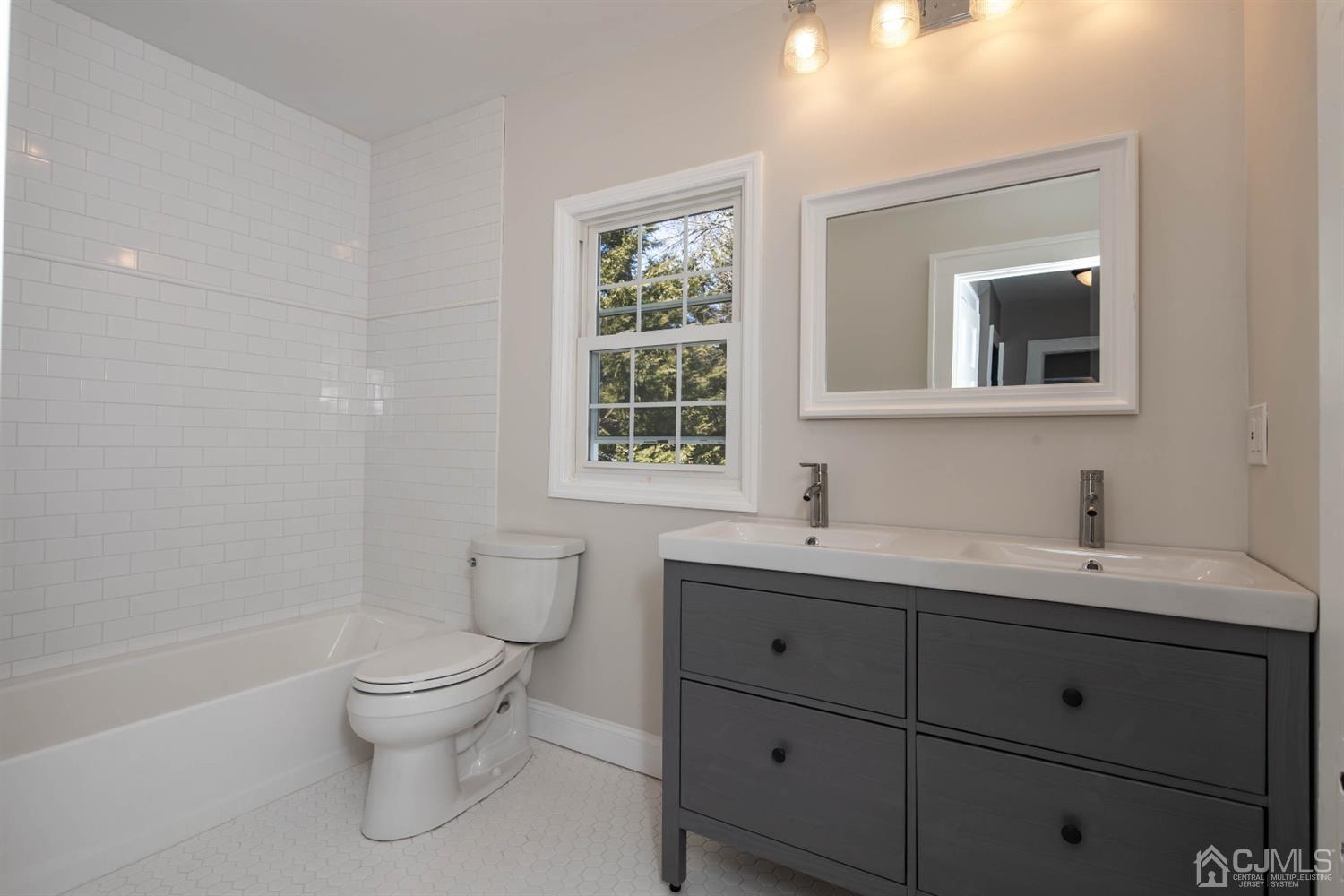 369 Franklin Road North Brunswick, NJ 08902 - Photo 27 of 33 Gallery Image 27