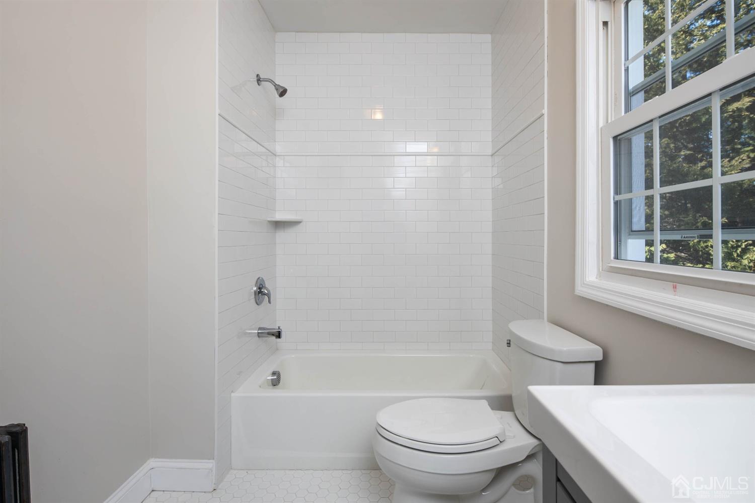 369 Franklin Road North Brunswick, NJ 08902 - Photo 28 of 33 Gallery Image 28