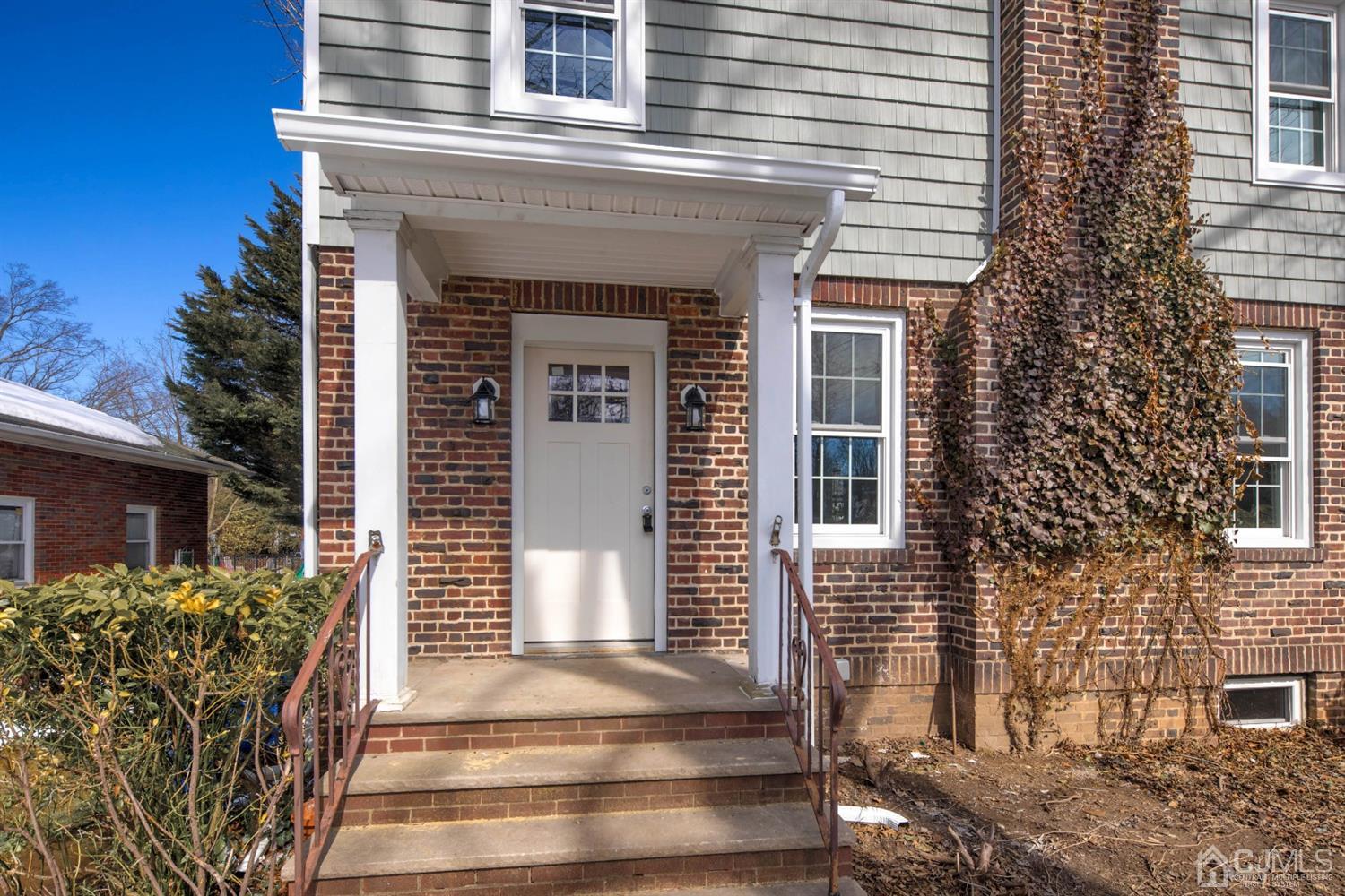 369 Franklin Road North Brunswick, NJ 08902 - Photo 4 of 33 Gallery Image 4