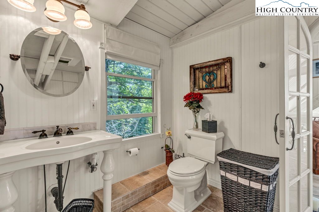 133 Wild Apple Drive Blowing Rock, NC 28605 - Photo 21 of 41