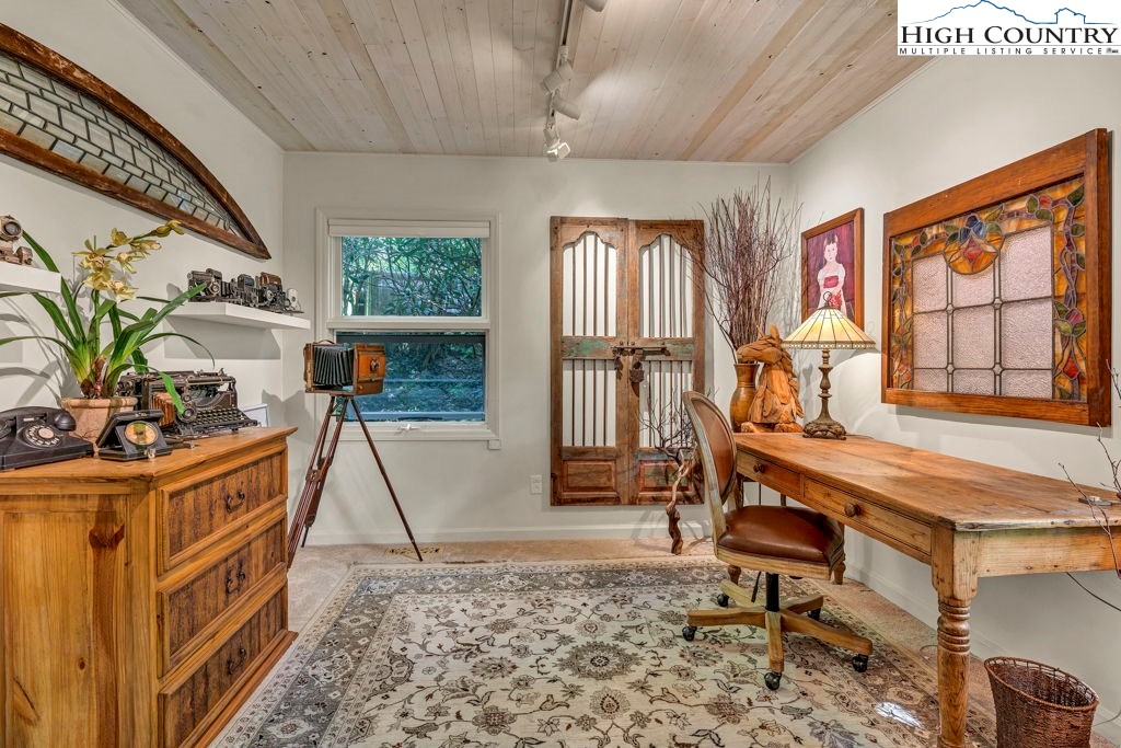 133 Wild Apple Drive Blowing Rock, NC 28605 - Photo 9 of 41