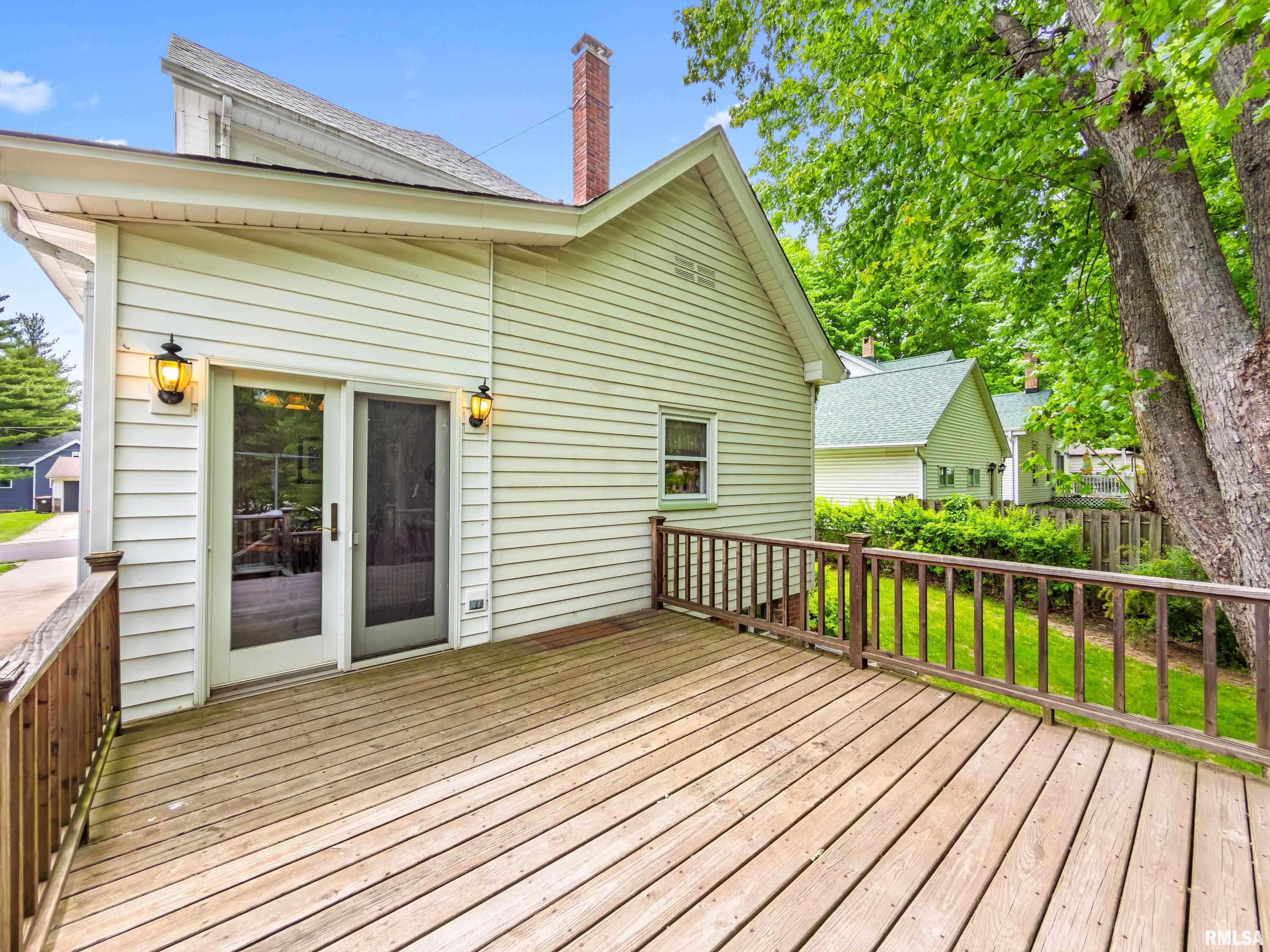 403 West Adams Street Washington, IL 61571 - Photo 37 of 43