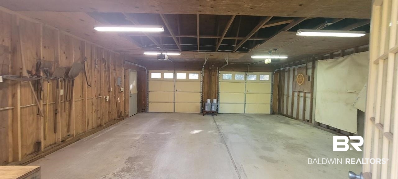 19091 Thompson Hall Road Fairhope, AL 36532 - Photo 26 of 38 Garage