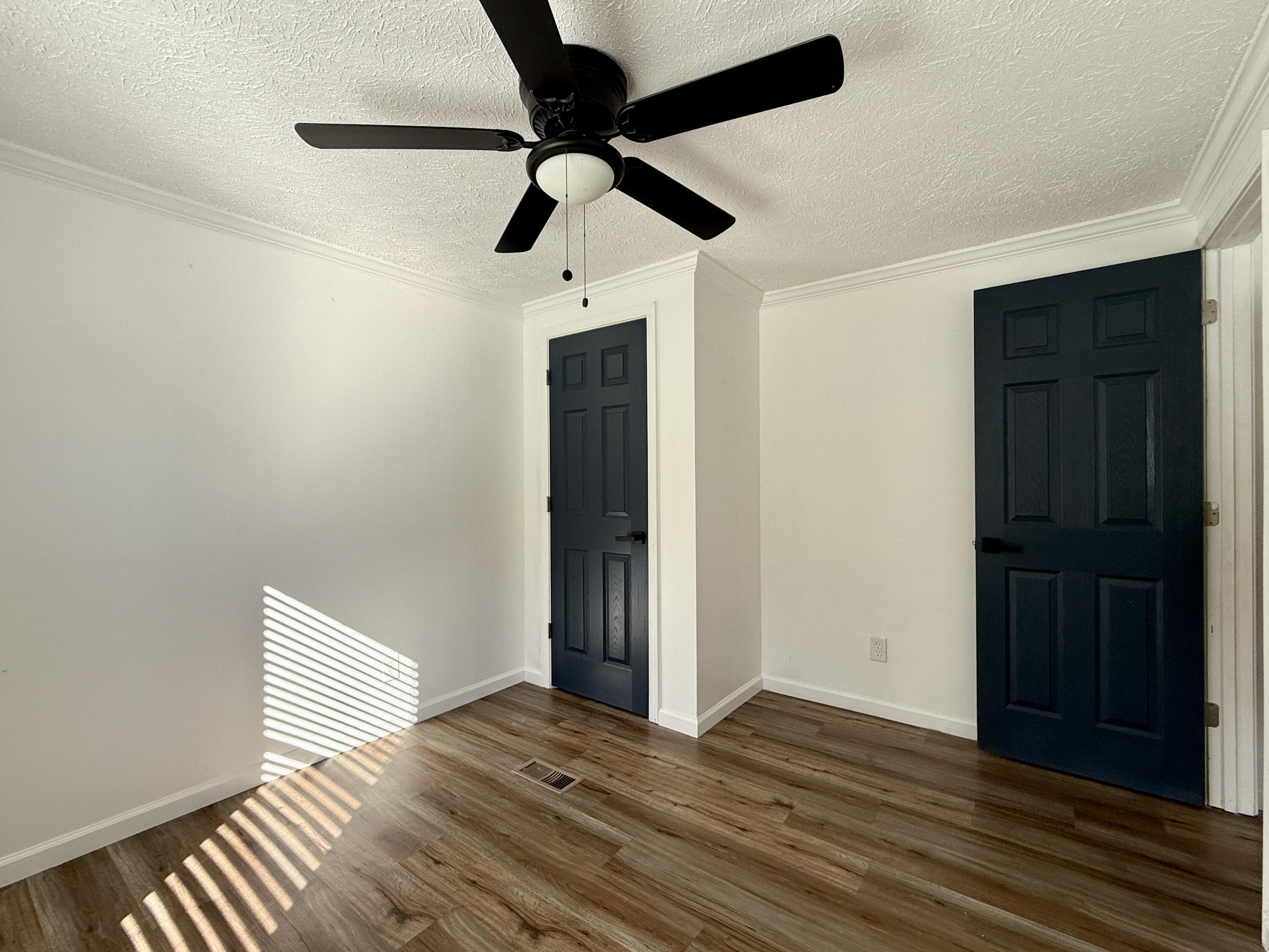 10199 Ga Highway Stapleton, GA 30823 - Photo 23 of 33 Back Bedroom