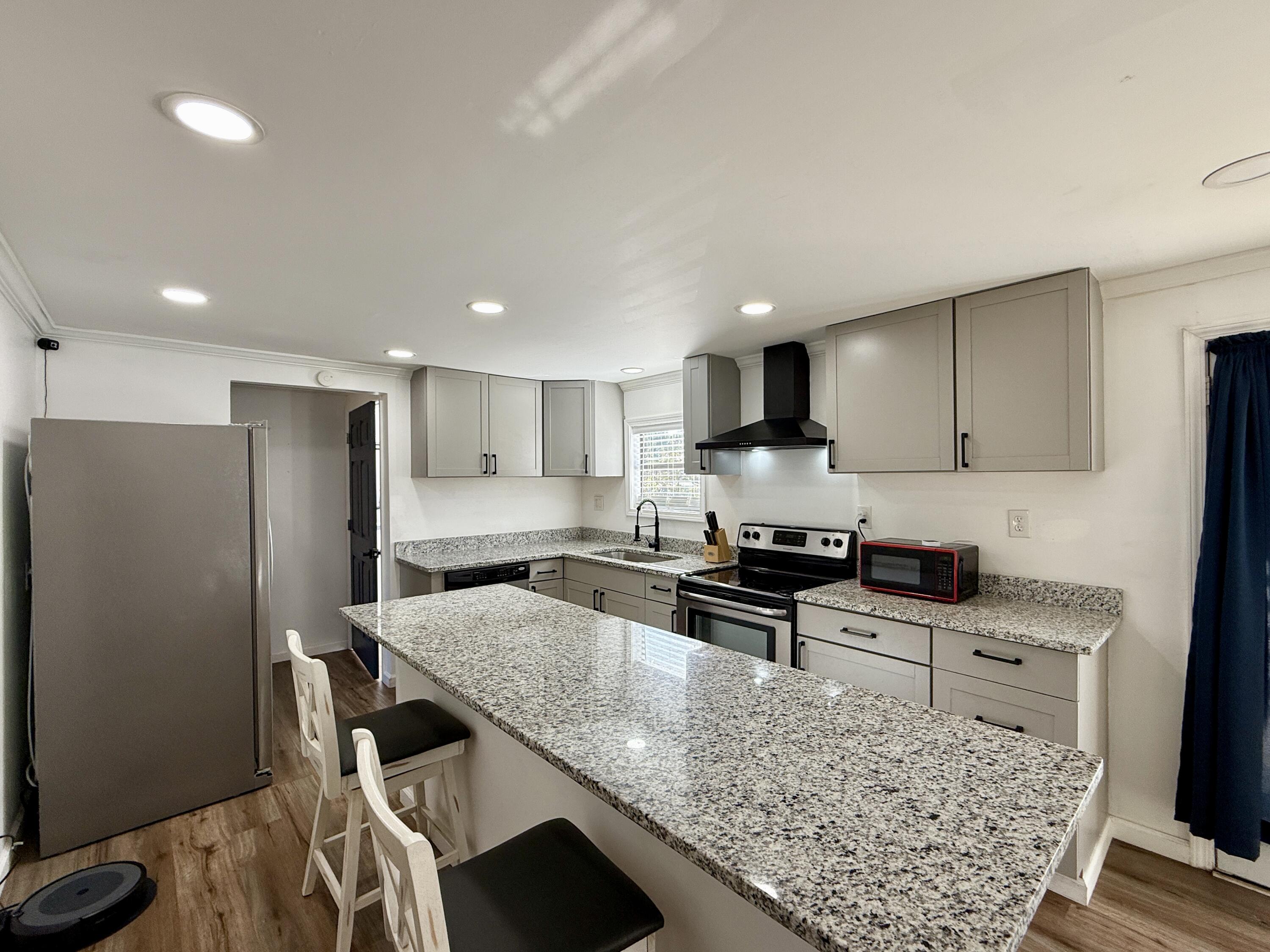 10199 Ga Highway Stapleton, GA 30823 - Photo 9 of 33 Kitchen
