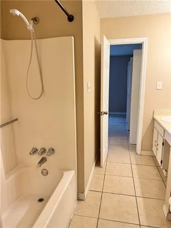 $1,100 | 1952 Jasper Lane, Unit C, Laplace, LA 70068