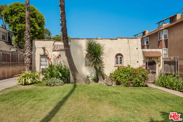 $1,470,000 | 271 North Holliston Avenue, Unit A, Pasadena, CA 91106