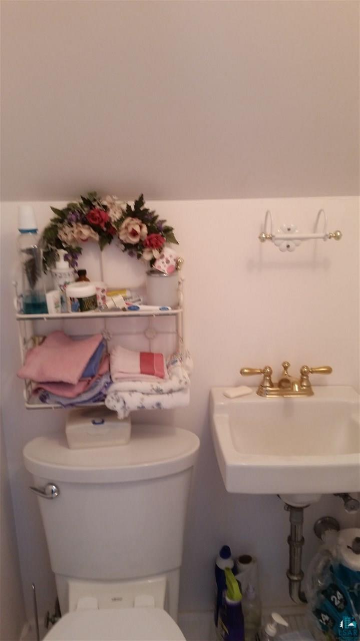 4634 Midway Road Hermantown, MN 55811 - Photo 14 of 31 Half Bath