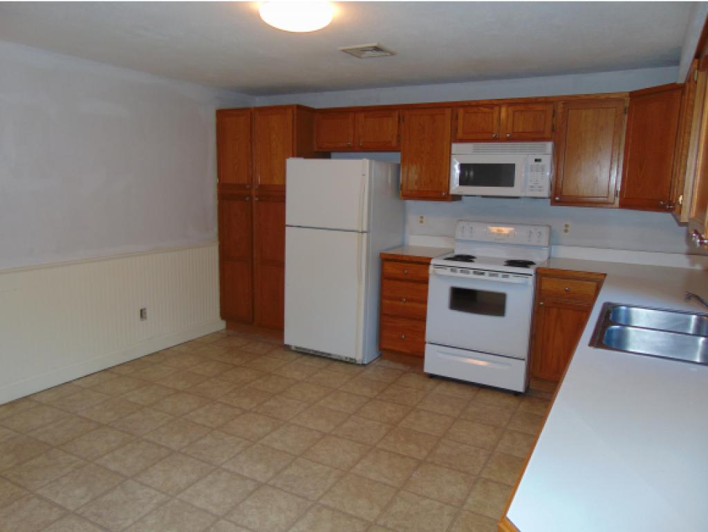 118 East Road Hampstead, NH 03841 - Photo 14 of 29