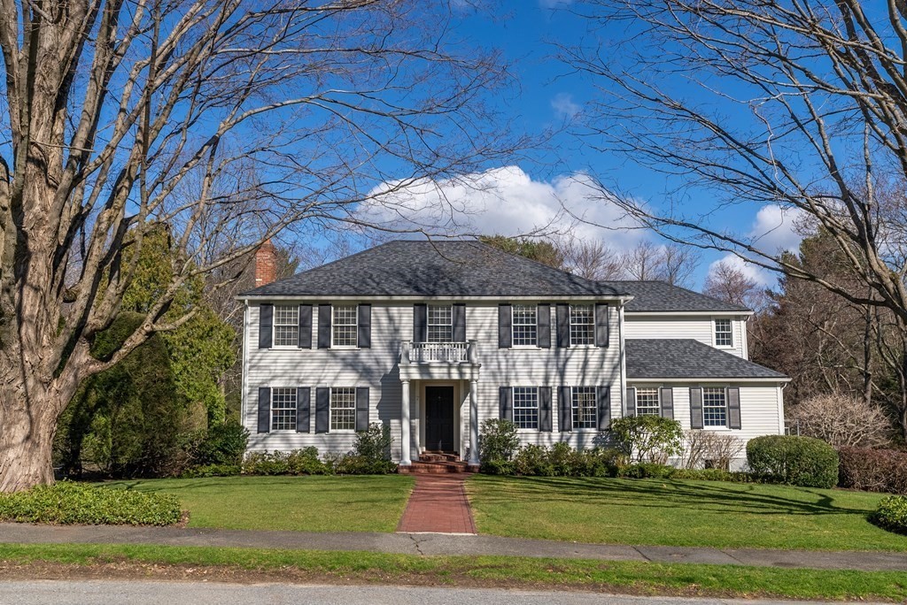 7 Nantucket Road Wellesley, MA 02481 - Photo 37 of 37 a front view of a house with a garden
