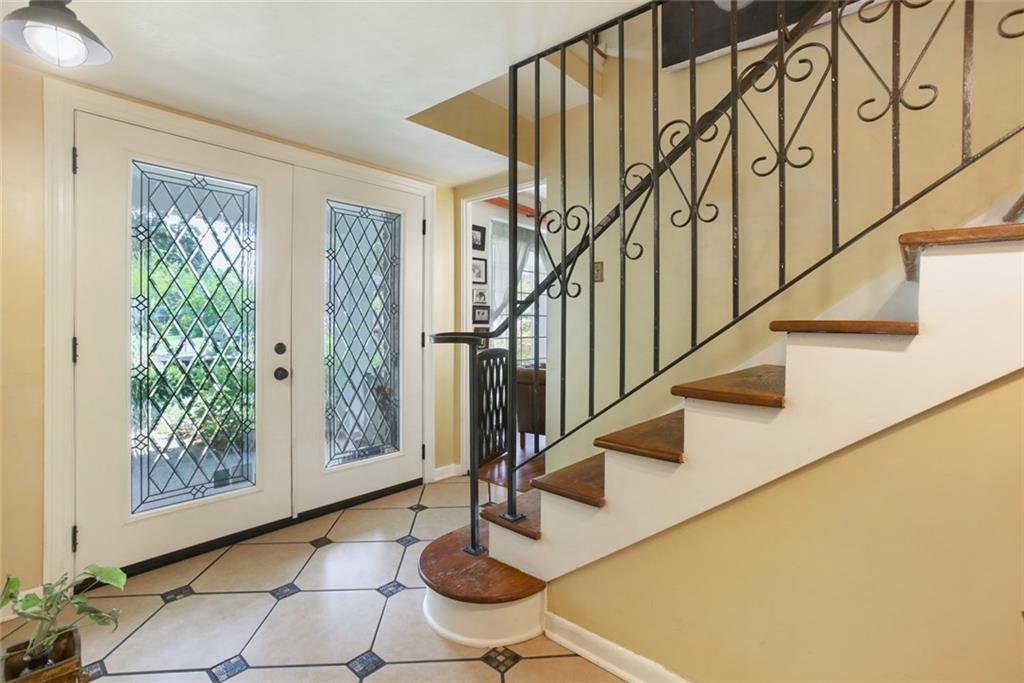 105 Hazel Drive River Ridge, LA 70123 - Photo 2 of 39 Gallery Image 2