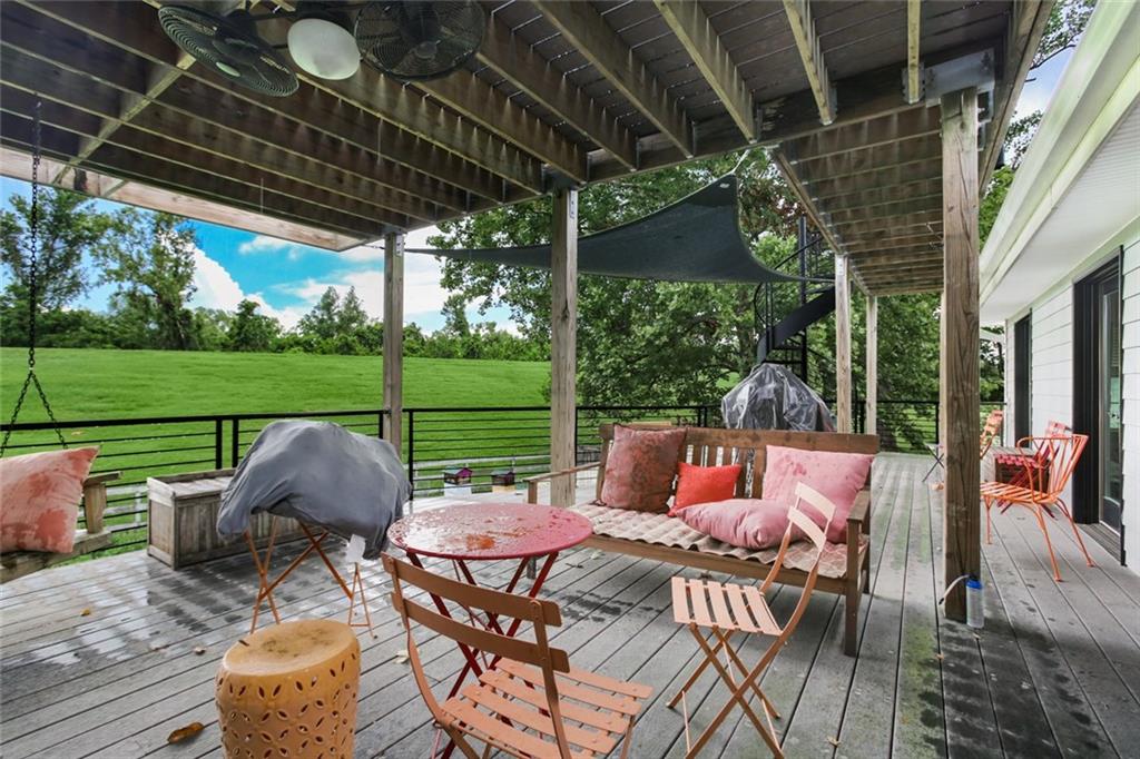 105 Hazel Drive River Ridge, LA 70123 - Photo 28 of 39 Gallery Image 28