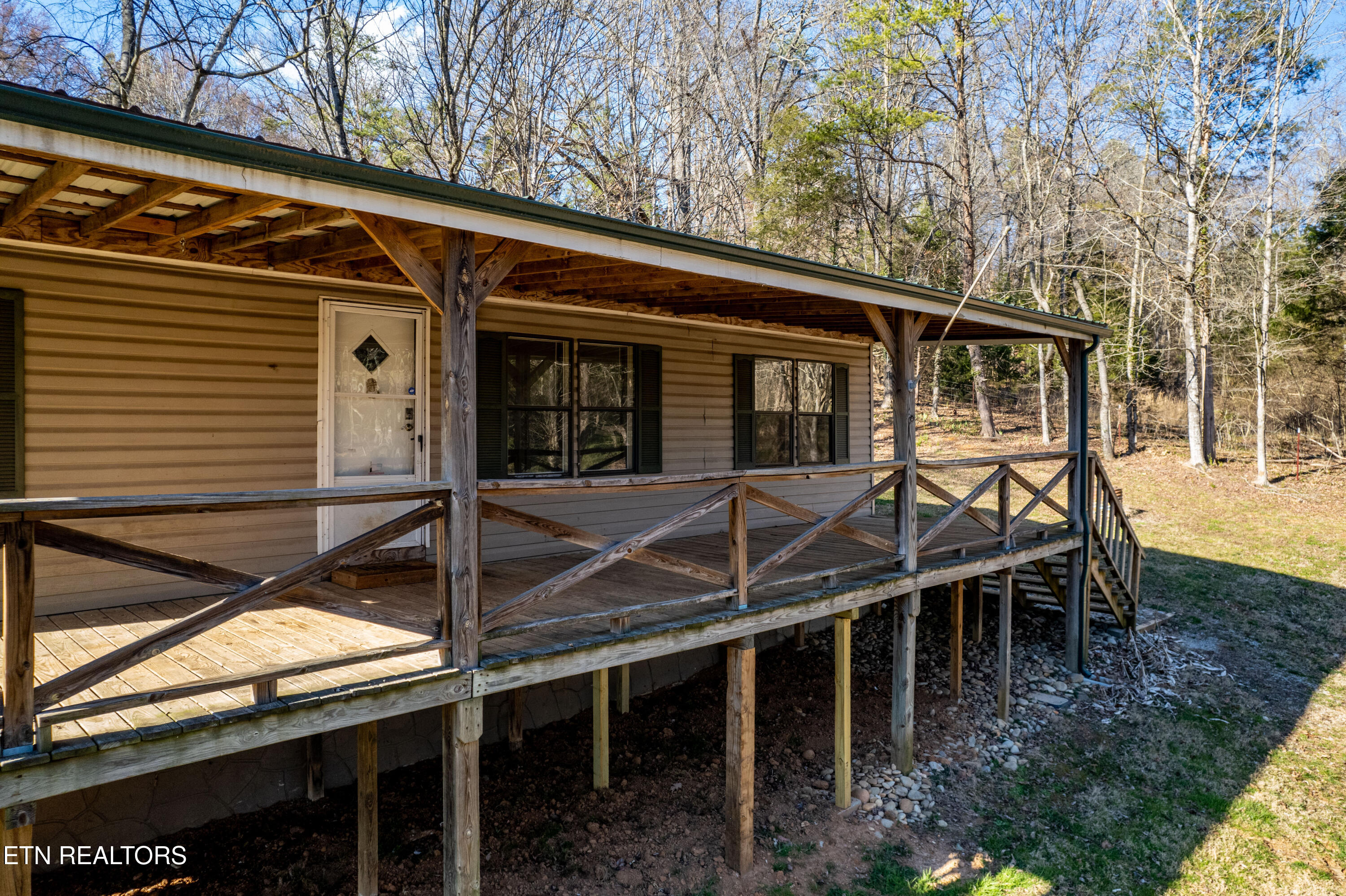 281 Trigonia Road Greenback, TN 37742 - Photo 8 of 27 281TrigoniaRd-31