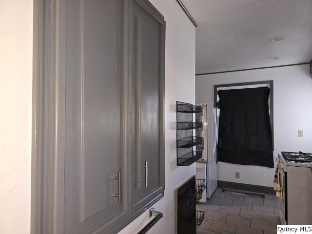 51 West 4th Street Dallas City, IL 62330 - Photo 11 of 25